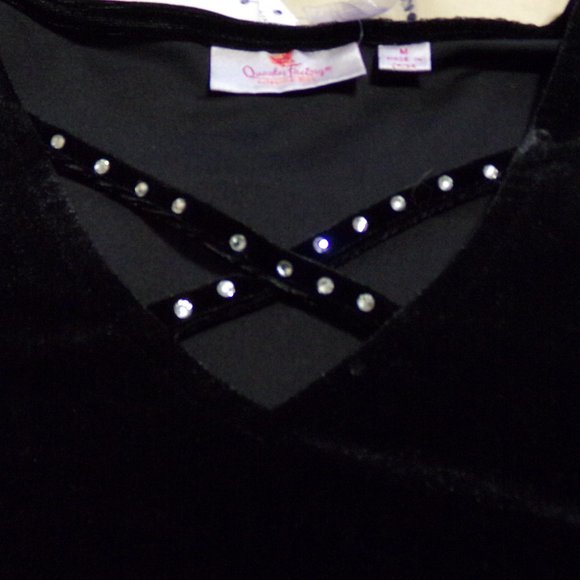 LADIES BLACK TOP - Picture 5 of 6